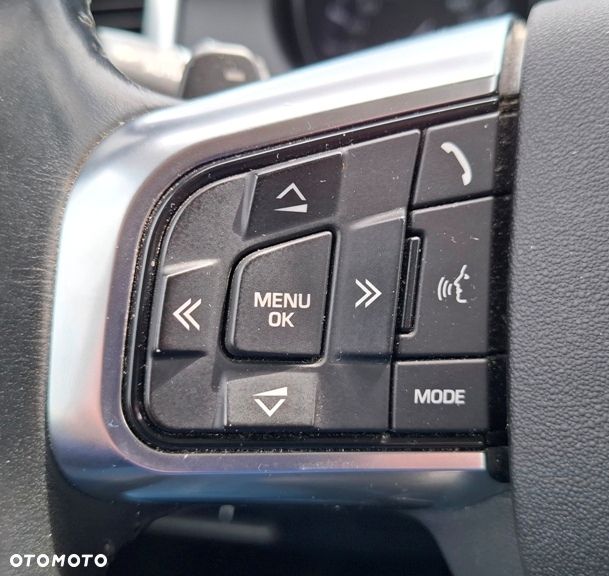 Land Rover Discovery Sport 2.0 TD4 SE - 12