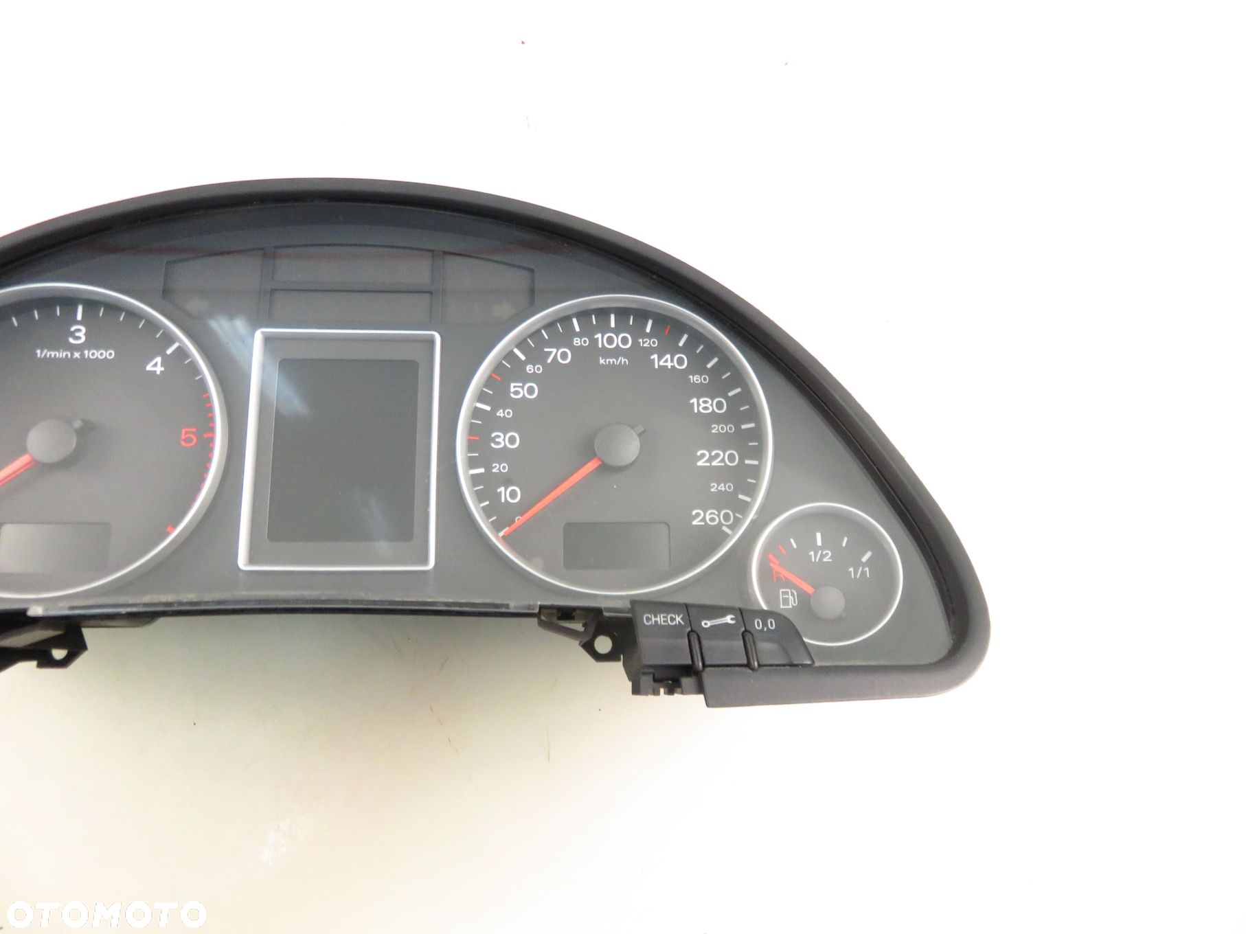 LICZNIK AUDI A4 B7 Avant 3.0 TDI 8E0920931D 0263626183 - 11