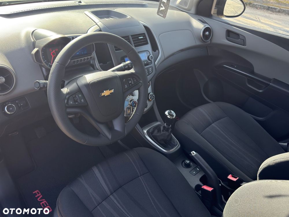 Chevrolet Aveo 1.2 LT+ - 21