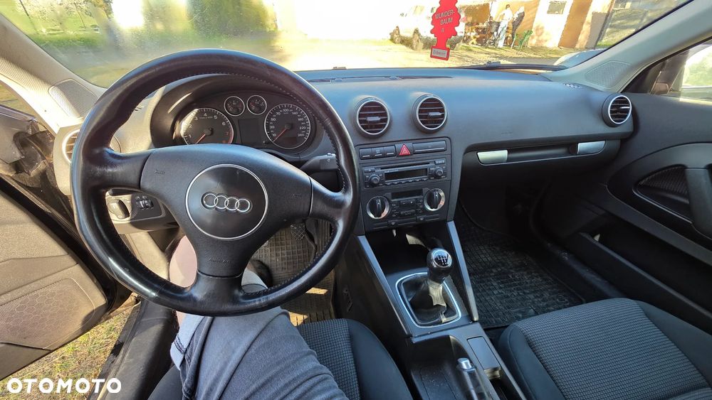 Audi A3 3-drzwiowe 1.6 Ambiente - 6