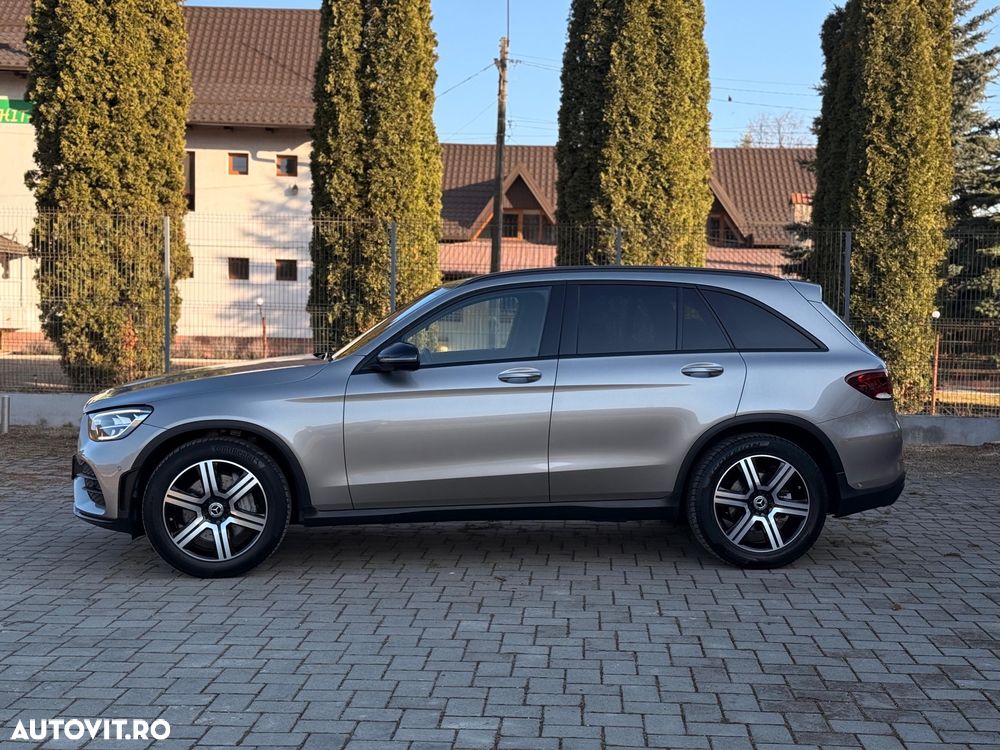 Mercedes-Benz GLC 220 d 4MATIC 9G-TRONIC AMG Line - 3