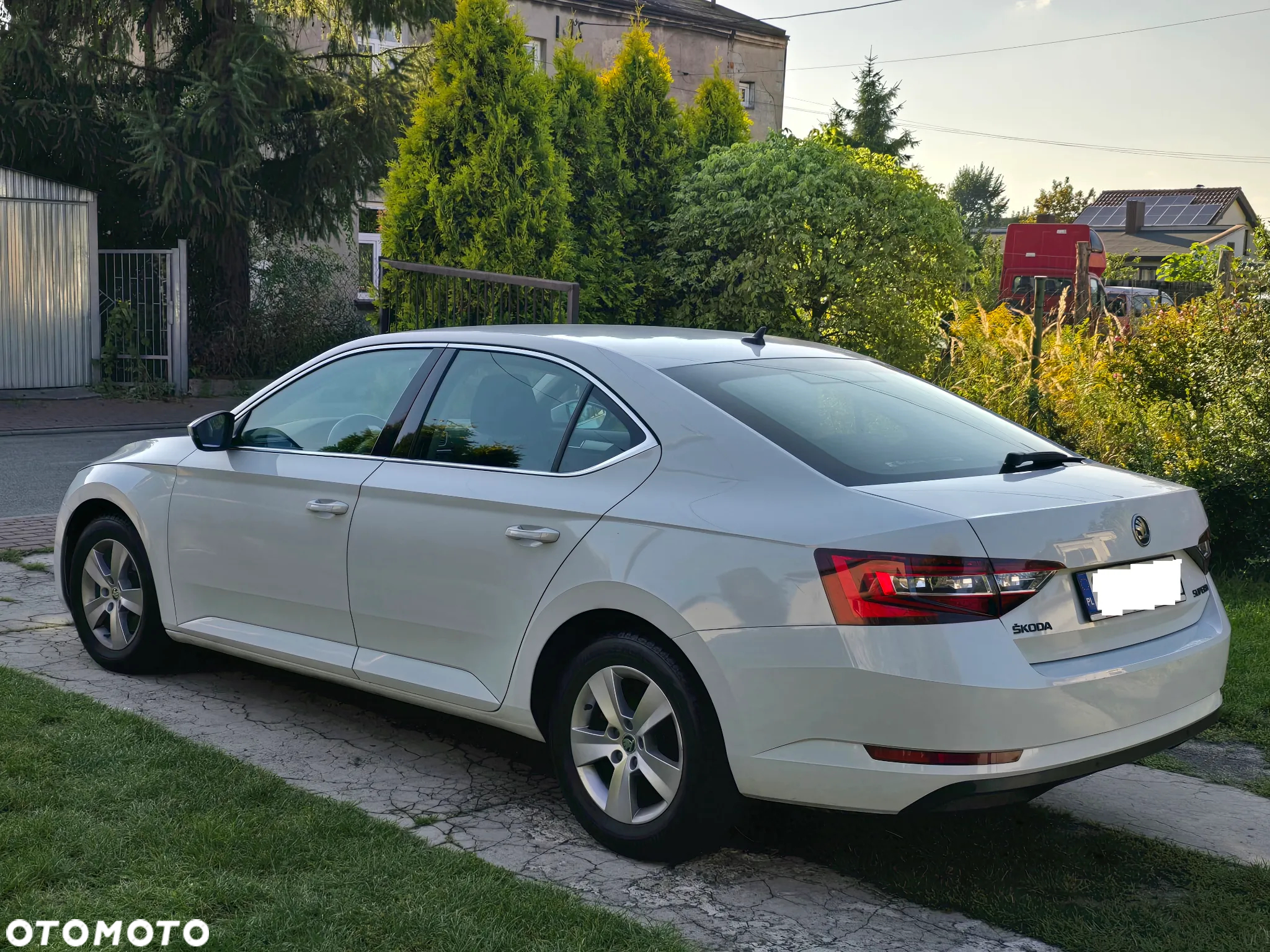 Skoda Superb 2.0 TDI Sportline DSG - 19