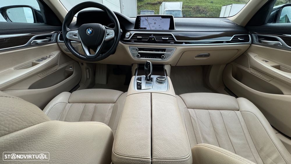 BMW 740 e iPerformance - 27