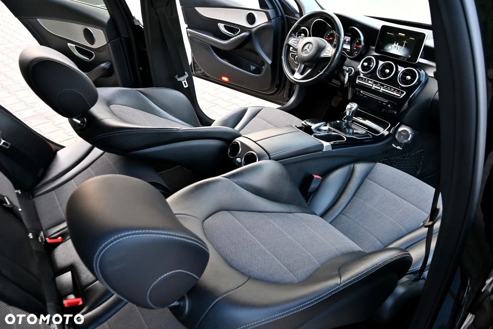 Mercedes-Benz Klasa C 200 Avantgarde - 26