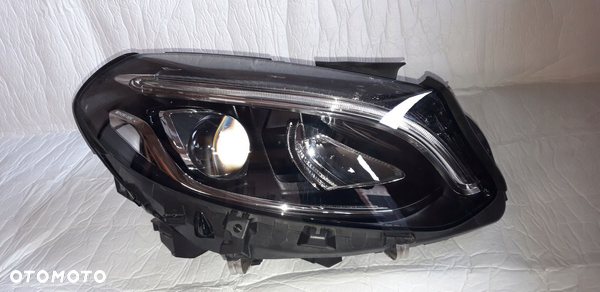 MERCEDES W246 LIFT LAMPA PRAWA LED PERFORMANCE A2469067001