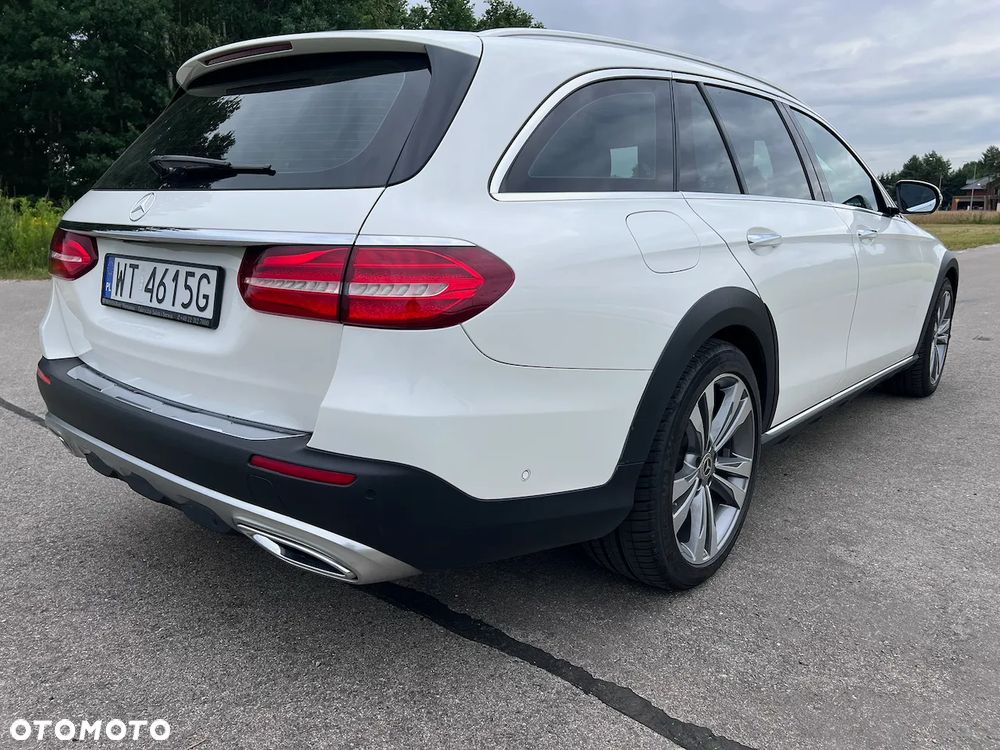 Mercedes-Benz Klasa E - 9