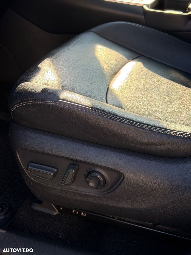 Toyota RAV4 2.5 VVT-iE 4x4 Luxury - 10