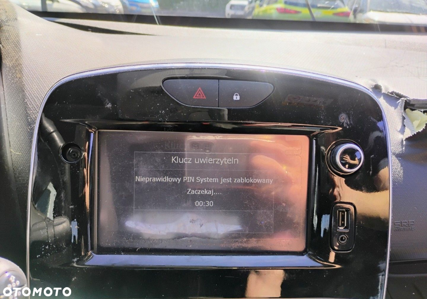 Renault Clio - 12