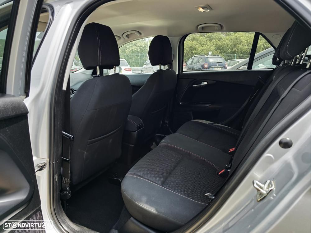 Fiat Tipo Station Wagon 1.6 M-Jet Lounge Tech DCT - 14