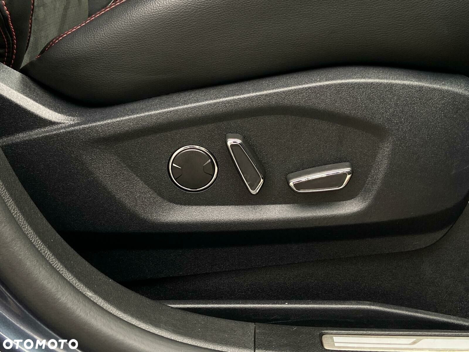 Ford S-Max - 35