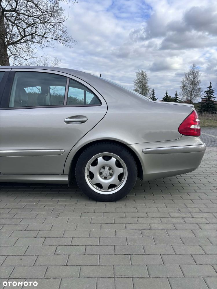 Mercedes-Benz Klasa E 200 CDI Elegance - 7