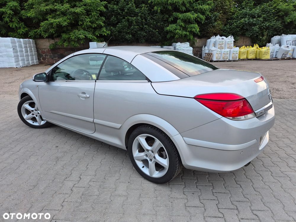 Opel Astra 1.6 Catch me - 4