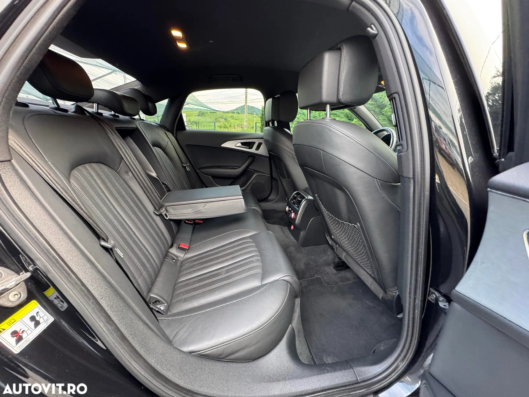 Audi A6 Avant 2.0 TDI Ultra S tronic - 24