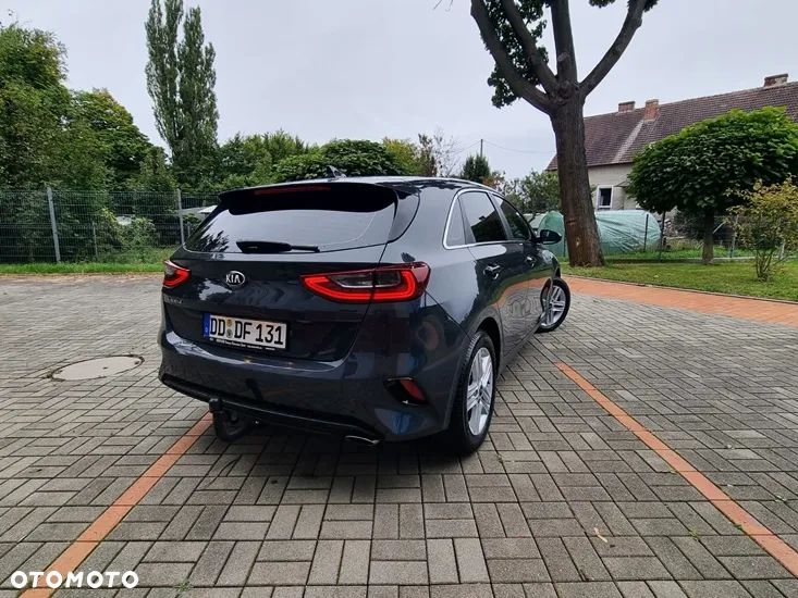 Kia Ceed 1.6 CRDi SCR L Business Line DCT - 4