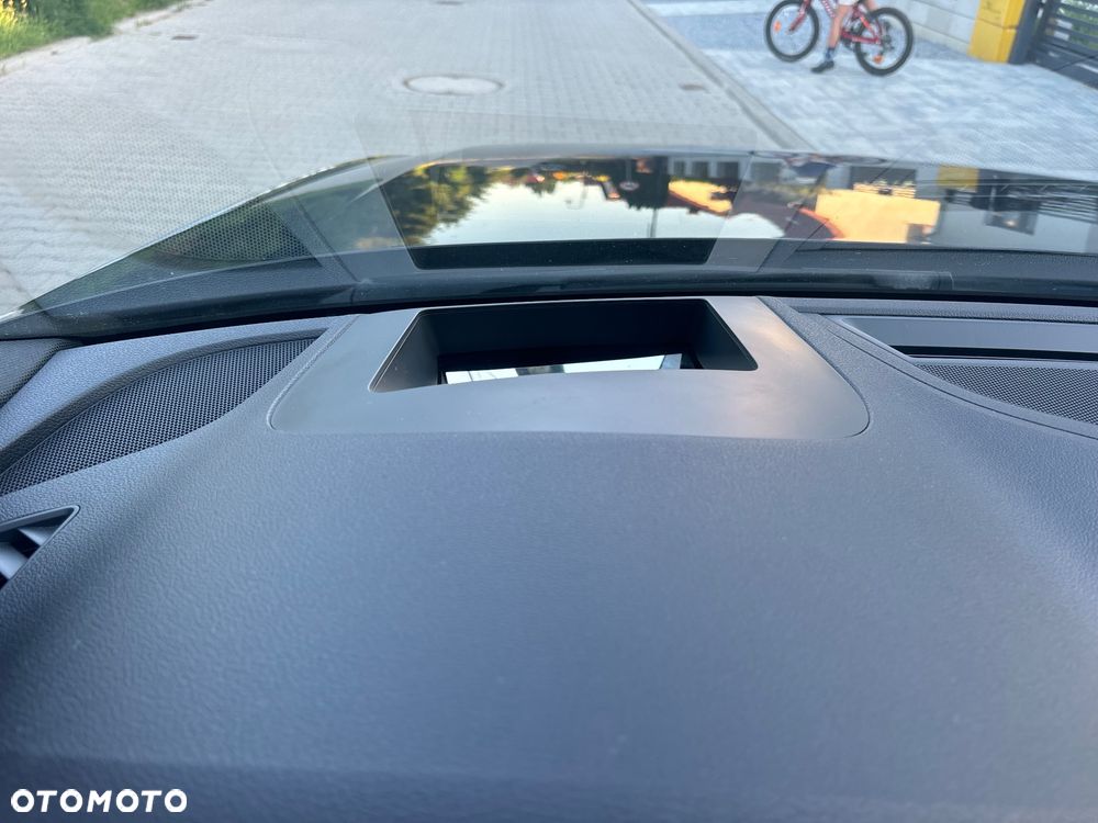 Audi A4 Avant 2.0 TDI ultra S tronic sport - 31