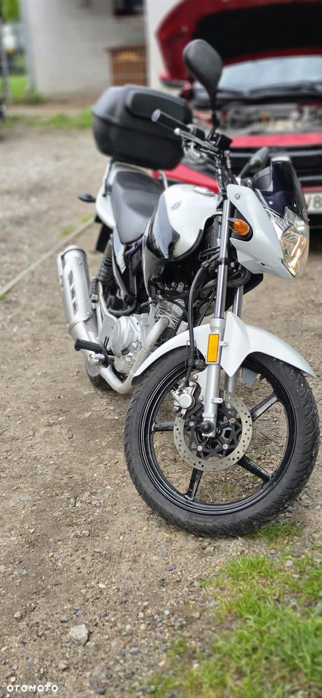 Yamaha YBR - 4