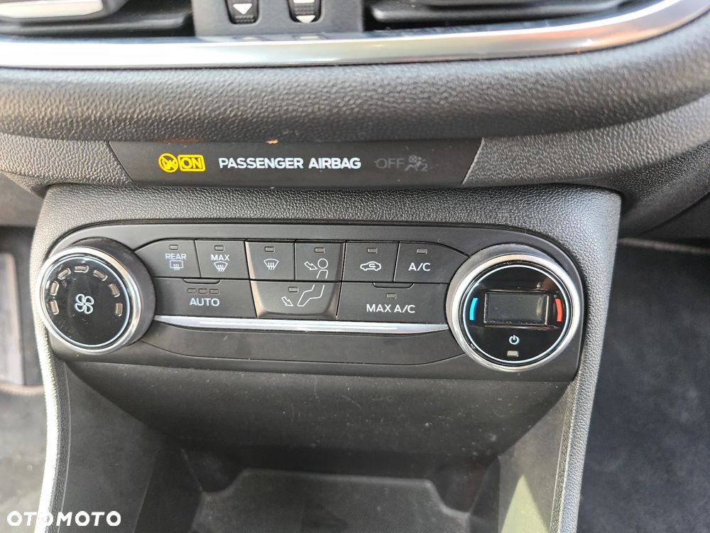 Ford Fiesta 1.0 EcoBoost Start-Stop SYNC Edition - 17