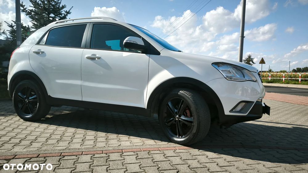 SsangYong/KGM Korando 2.0 E-XDi DPF 4WD Quartz