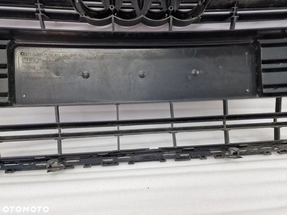 AUDI A3 8V 8V3 LIFT 15-  ATRAPA / GRILL PRZEDNI PRZÓD , NR 8V3853651AA , NR AUKCJI GR28 - 21
