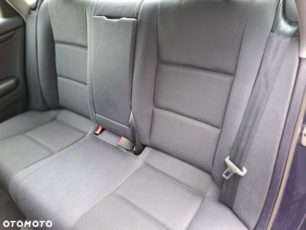 Audi A4 Limousine - 8