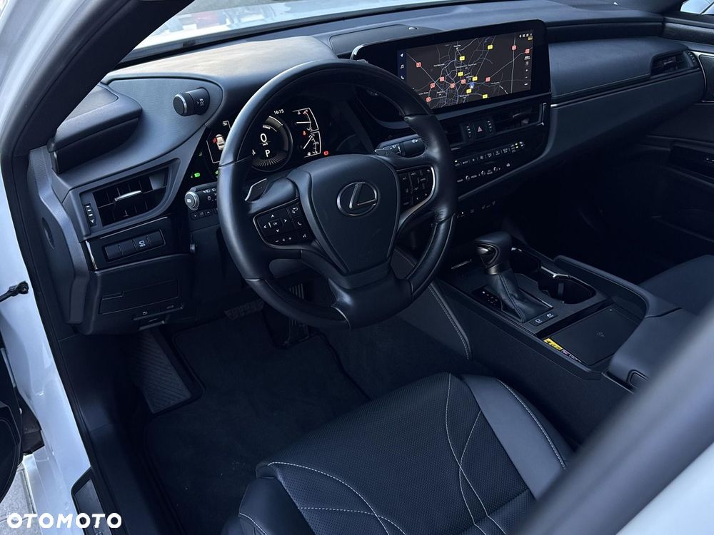 Lexus ES 300h Prestige - 11