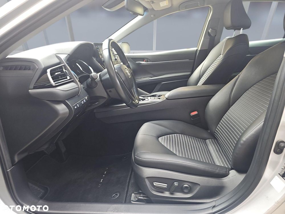 Toyota Camry 2.5 Hybrid Prestige CVT - 8