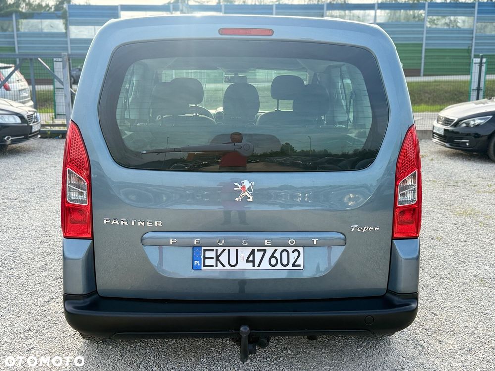 Peugeot Partner 110 Family - 10