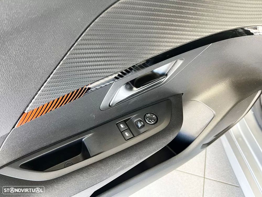 Peugeot 208 1.2 PureTech Like - 17