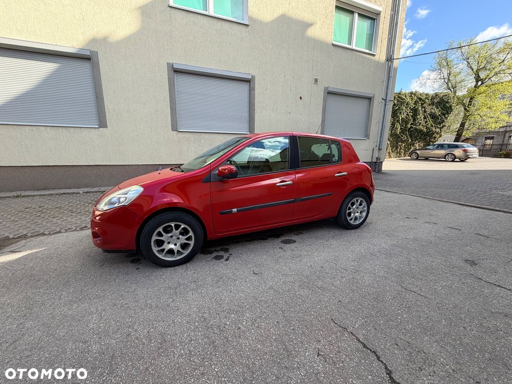Renault Clio - 7