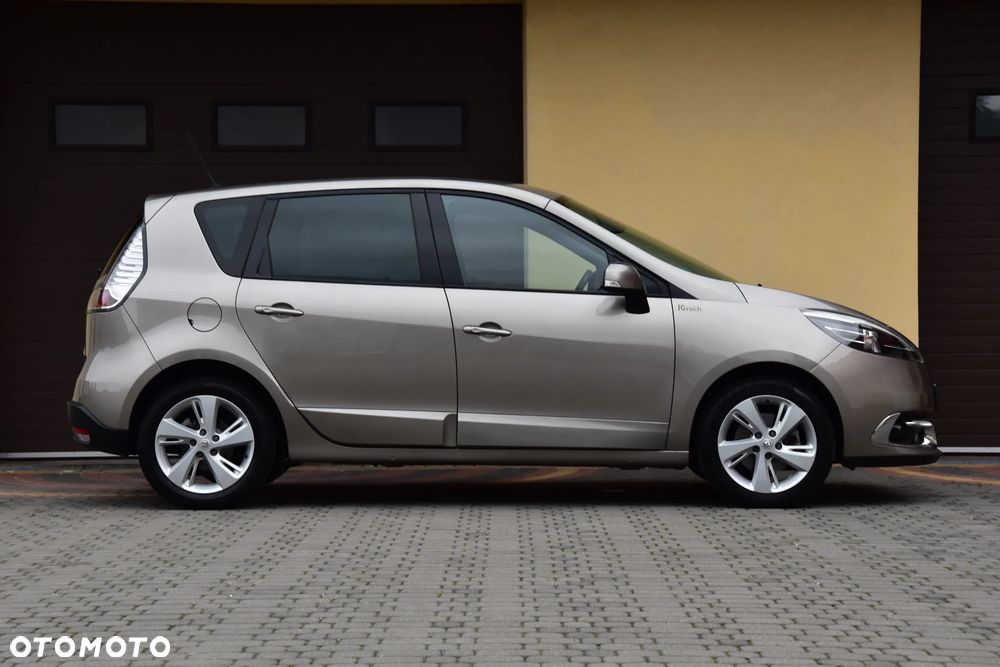 Renault Scenic 1.6 16V 110 Dynamique - 12