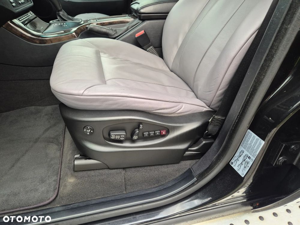 BMW X5 4.4i - 20