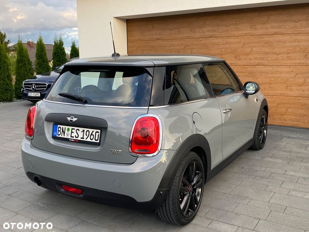 MINI ONE - 19