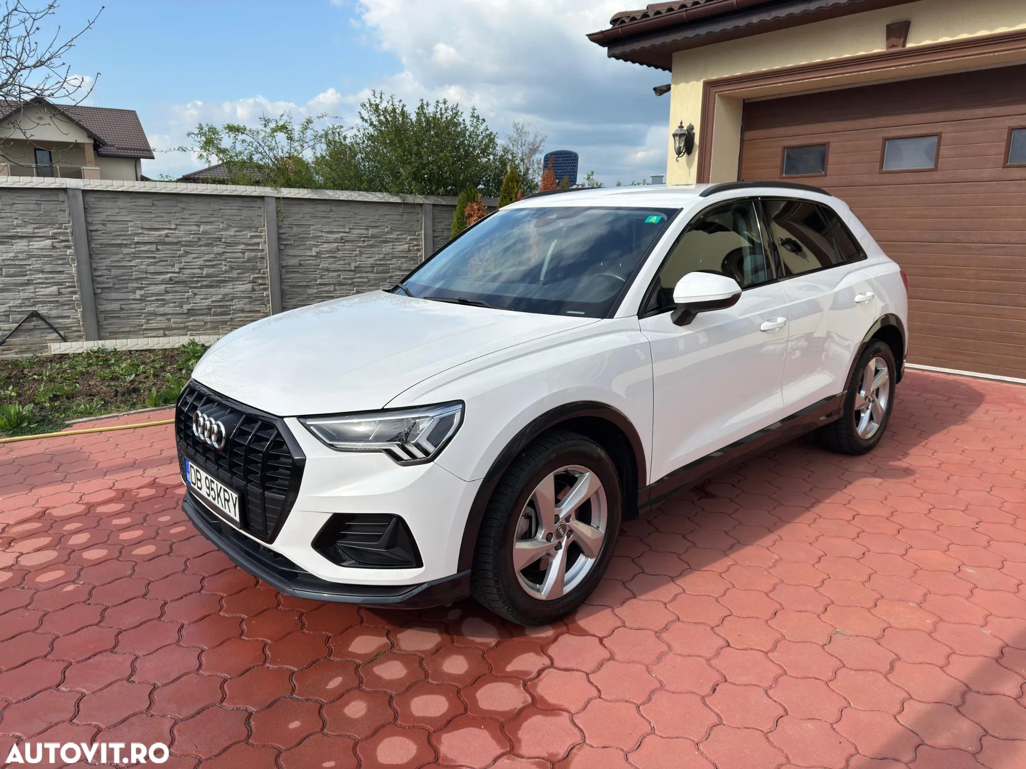 Audi Q3 40 TDI quattro S tronic advanced - 4