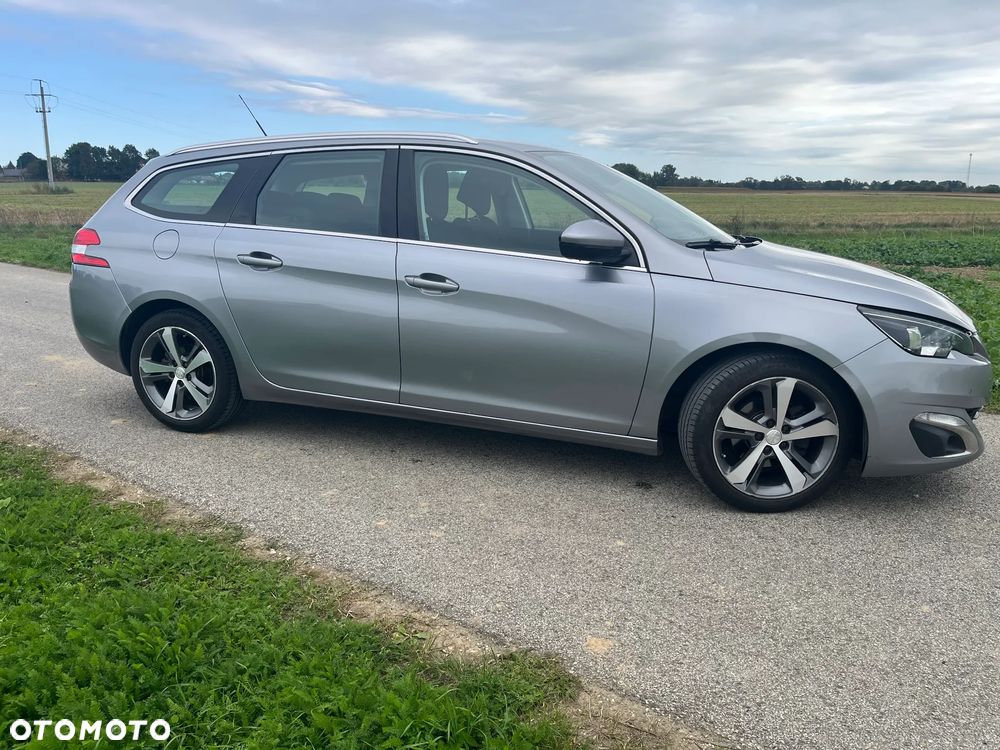 Peugeot 308 SW BlueHDi 120 EAT6 Stop & Start Active - 4