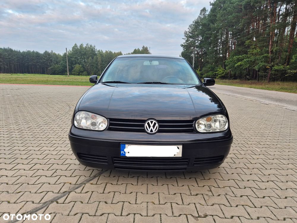 Volkswagen Golf 1.6 - 9