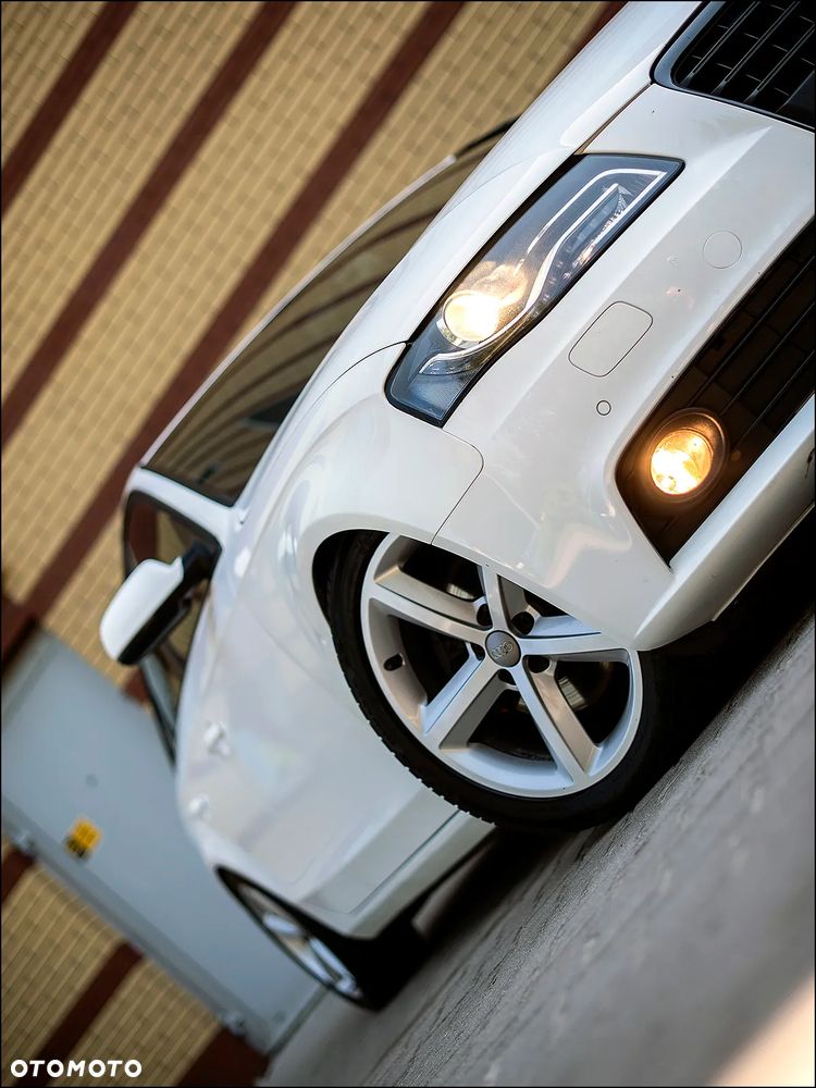 Audi A4 Limousine - 10