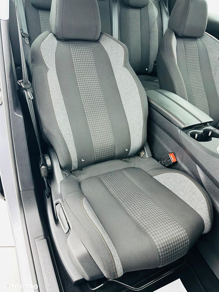 Peugeot 3008 PureTech 130 Stop & Start GPF Active - 22