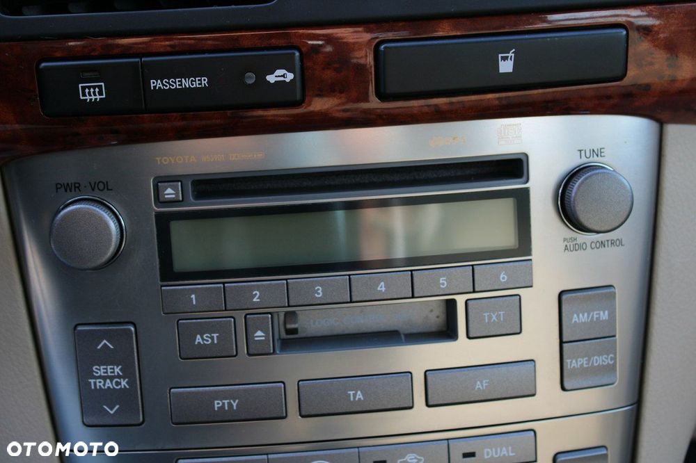 Toyota Avensis - 26
