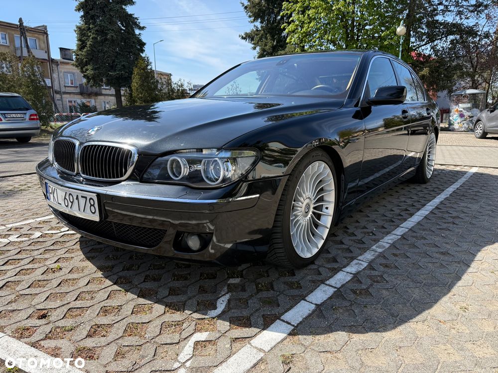 BMW Seria 7 750i - 1