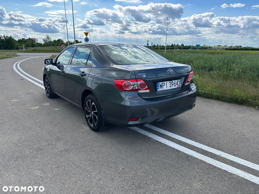 Toyota Corolla 1.4 D-4D Luna - 7