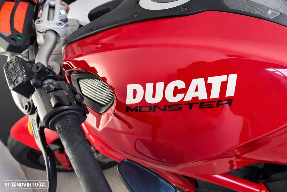 Ducati Monster - 4