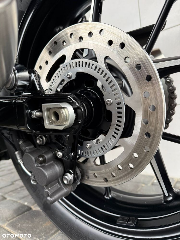 Triumph Street Twin - 7