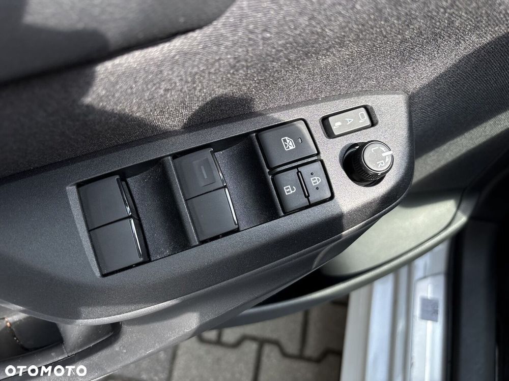 Toyota Yaris Hybrid 1.5 GR Sport - 25