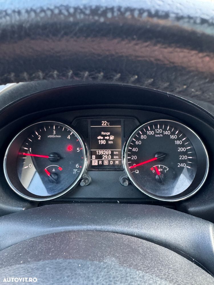 Nissan Qashqai 2.0 DCI DPF Tekna - 11