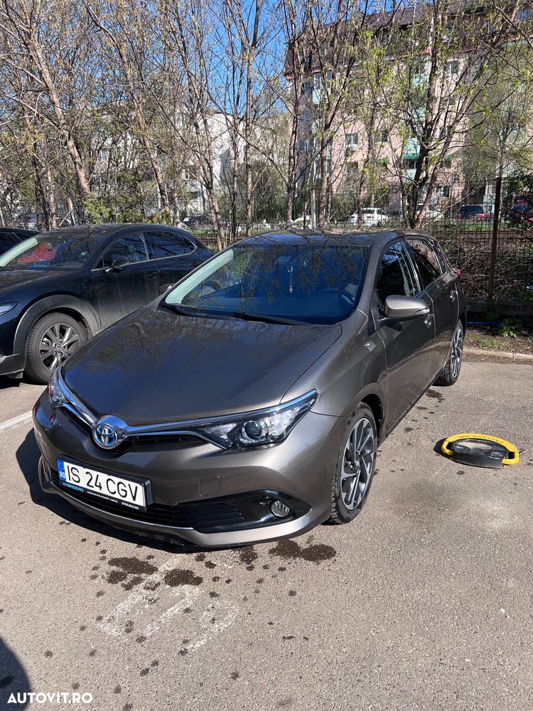 Toyota Auris - 1