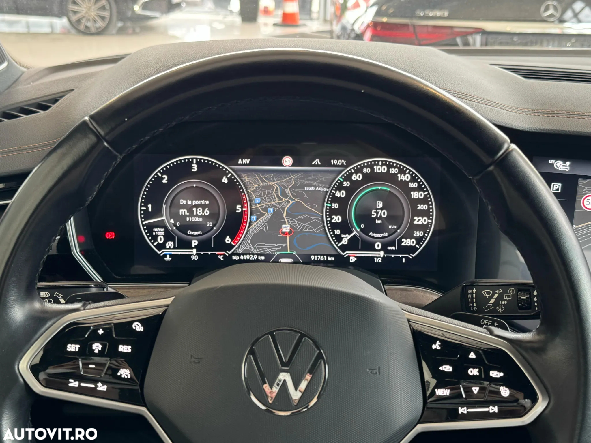 Volkswagen Touareg - 15