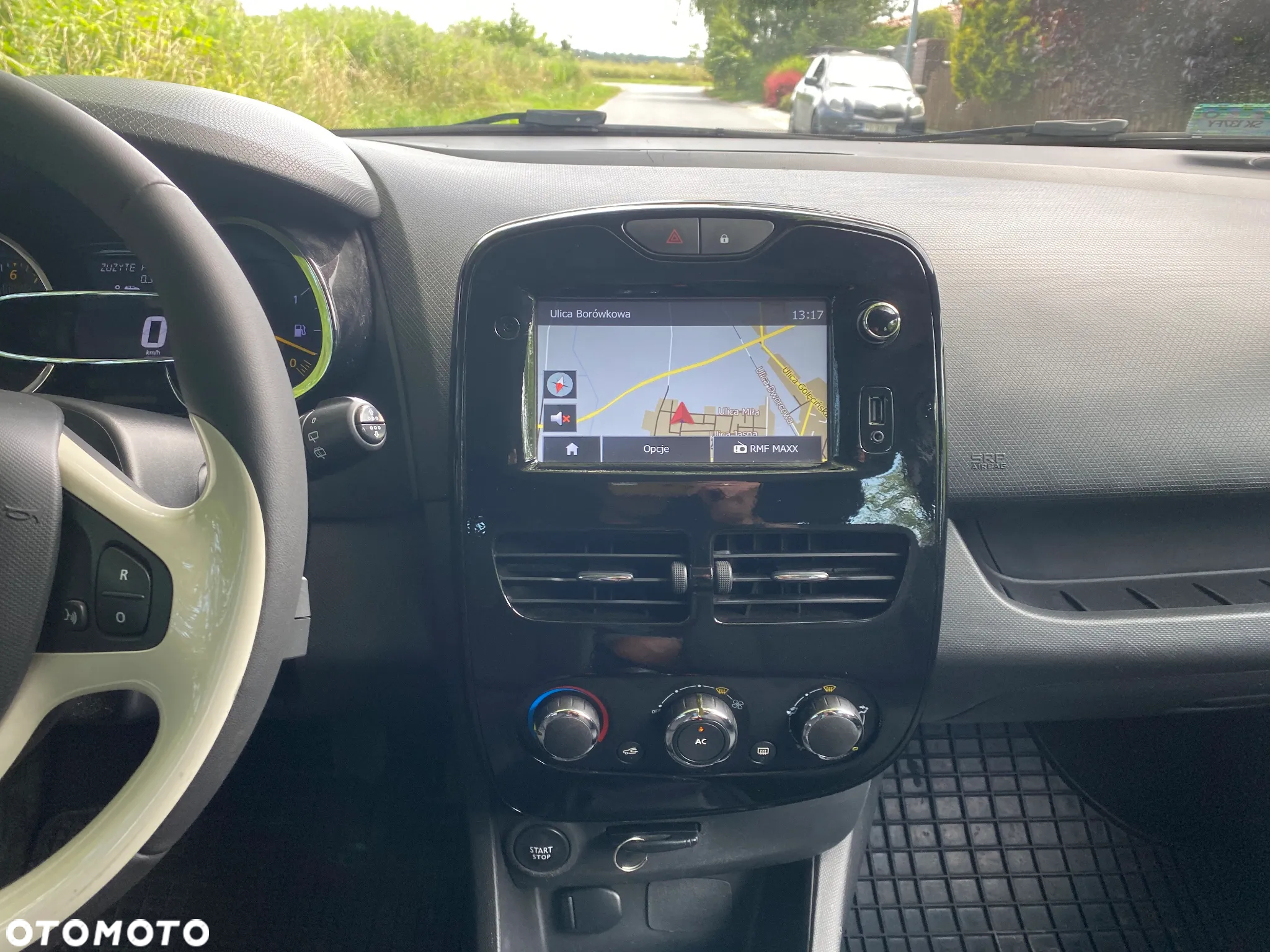 Renault Clio 0.9 Energy TCe Limited EU6 - 16