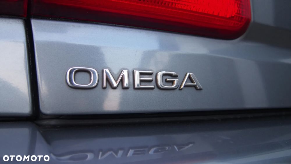 Opel Omega 2.2 Elegance - 36