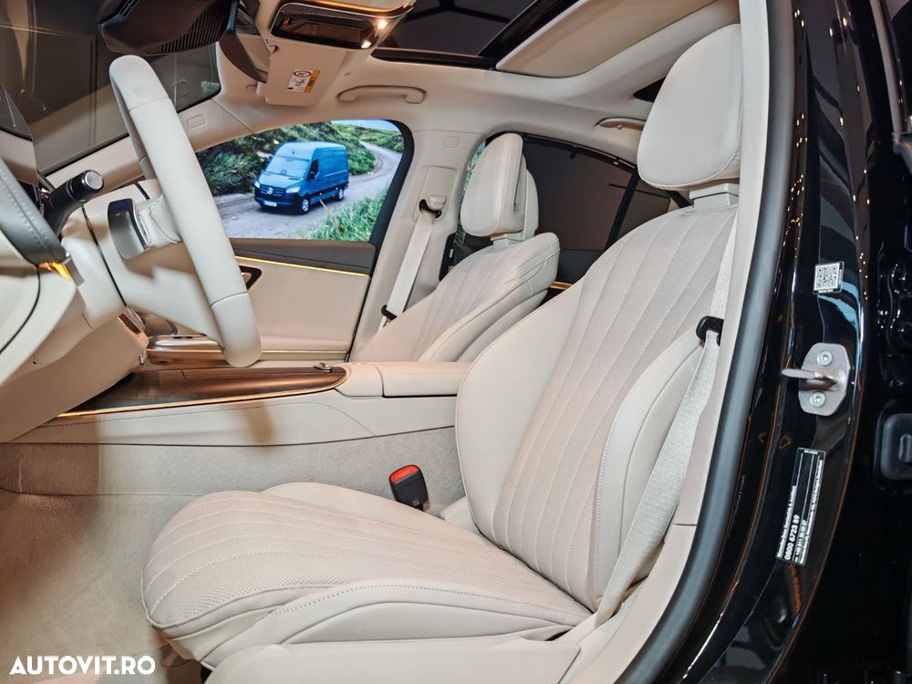 Mercedes-Benz E 300 4MATIC Aut. - 13
