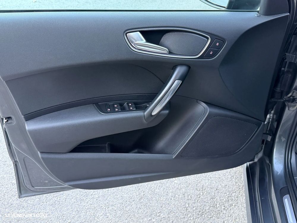 Audi A1 Sportback 1.6 TDI S line Sport Pack - 12